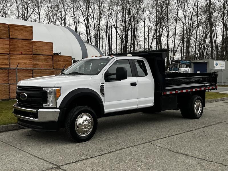 2019 Ford F-550 11 Foot Dump Truck 4WD display photo