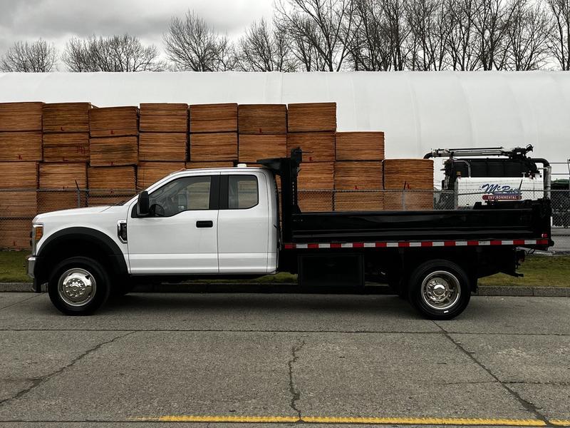 2019 Ford F-550 11 Foot Dump Truck 4WD display photo