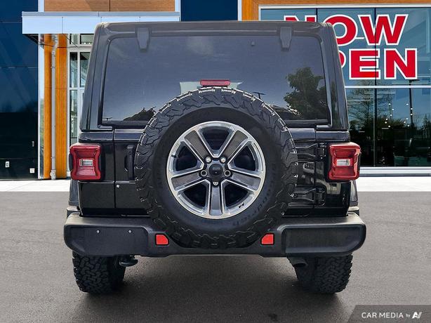 2021 Jeep Wrangler Unlimited Sahara 4x4 | One Owner! image 5