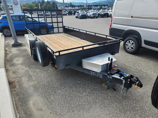 2024 canada trailer Vehicle Trailer image 4