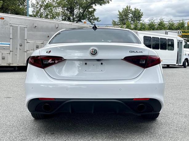 2023 Alfa Romeo Giulia Q4 AWD image 8