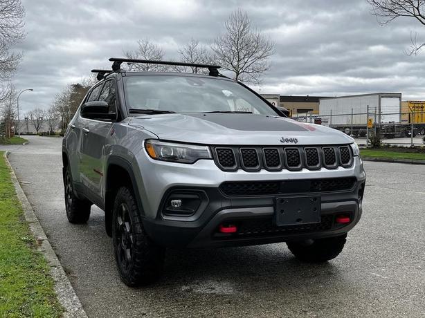 2023 Jeep Compass Trailhawk 4x4 image 1