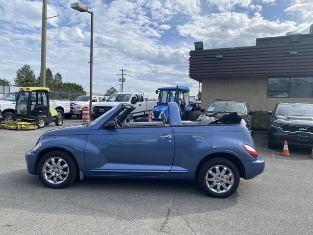 2007 Chrysler PT Cruiser Touring Convertible image 2