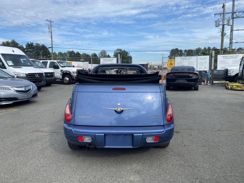 2007 Chrysler PT Cruiser Touring Convertible display photo