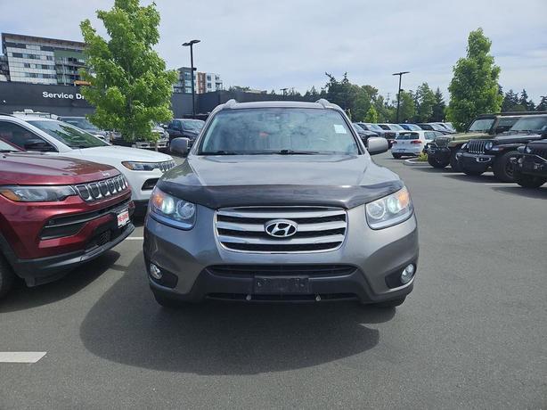 2012 Hyundai Santa Fe Limited | Heated Seats! image 2