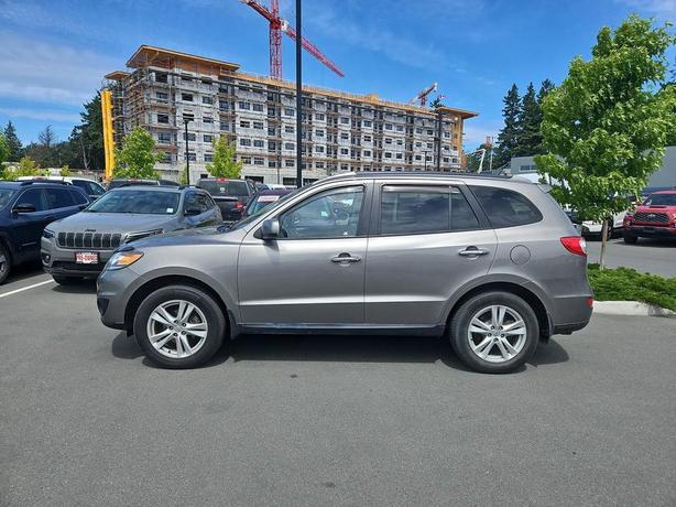 2012 Hyundai Santa Fe Limited | Heated Seats! image 3