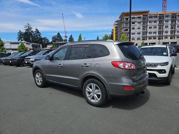 2012 Hyundai Santa Fe Limited | Heated Seats! image 4