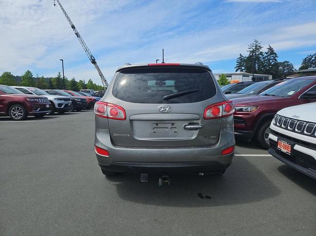 2012 Hyundai Santa Fe Limited | Heated Seats! image 5