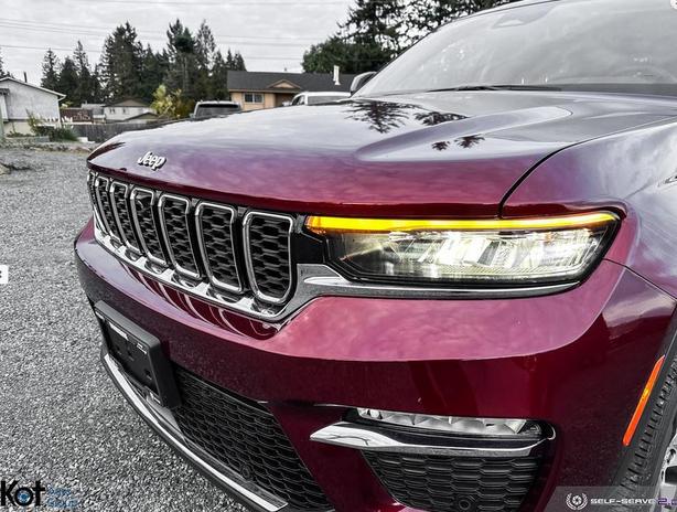 2023 Jeep Grand Cherokee 4xe 30th Anniversary EXECUTIVE DEMO!! image 4
