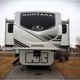 Used 2023 Keystone RV Montana 3761FL thumbnail image 2