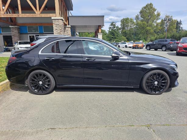 2015 Mercedes-Benz C-Class 4MATIC image 5