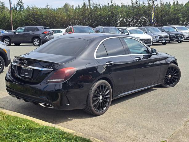 2015 Mercedes-Benz C-Class 4MATIC image 6