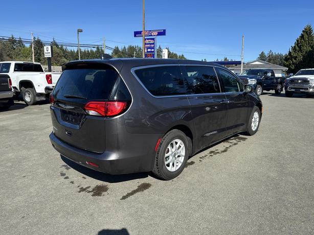2020 Chrysler Pacifica LX image 5
