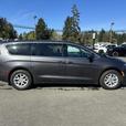 2020 Chrysler Pacifica LX thumbnail image 6