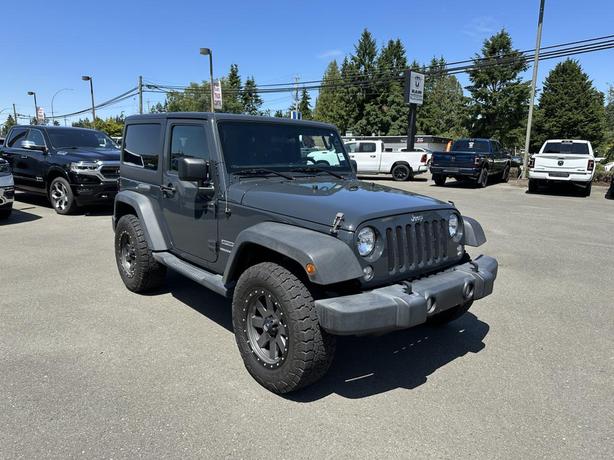 2017 Jeep Wrangler Sport image 7