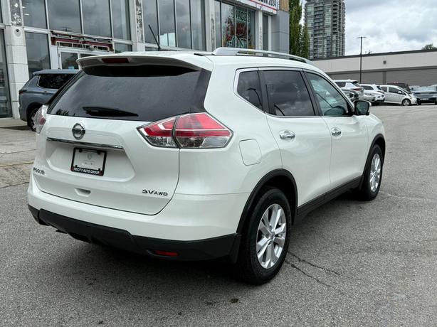 2016 Nissan Rogue SV - Power Liftgate, Navigation, 360 Cameras image 5