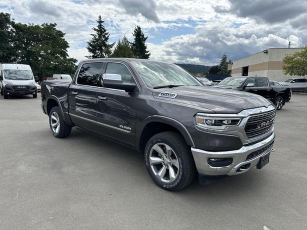 2022 RAM 1500 Limited image 7
