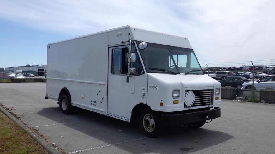 2011 Ford Econoline E-450 Cargo Step Van With Shelving display photo