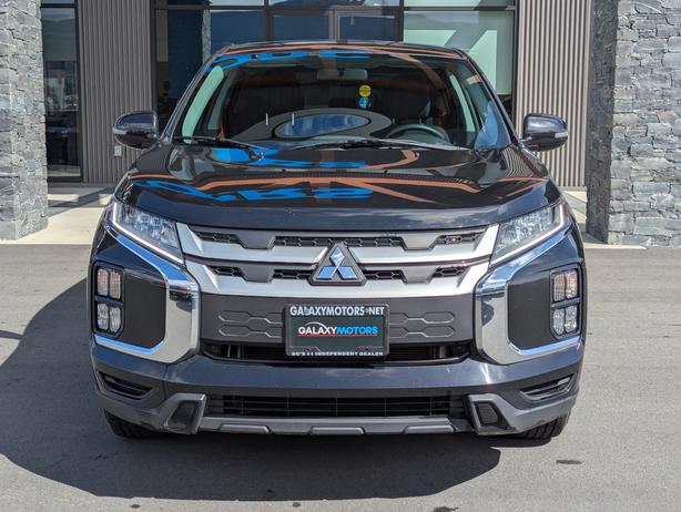 2021 Mitsubishi RVR SE - 4x4, Heated Seats, Apple CarPlay/Android Auto image 3