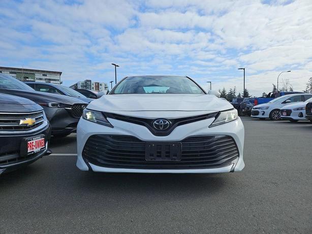 2019 Toyota Camry LE 4DR | Backup Camera | Bluetooth Connect! image 2