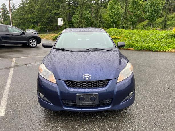 2010 Toyota  Matrix image 2