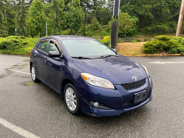 2010 Toyota  Matrix image 3