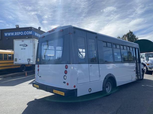 2017 Chevrolet Express G4500 21 Passenger Bus With Wheelchair Accessibility image 5