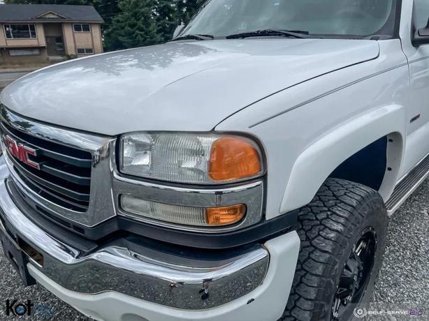 2005 GMC SIERRA 3500 image 8