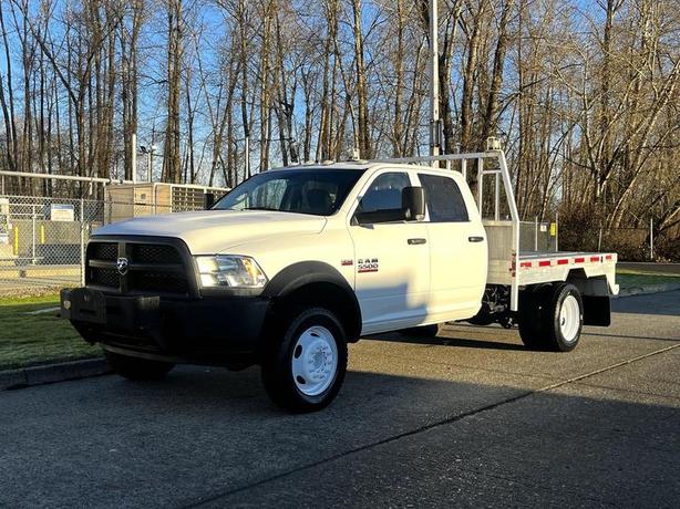 2014 RAM 5500 Crew Cab 9 Foot Flat Deck Dually 4WD image 5