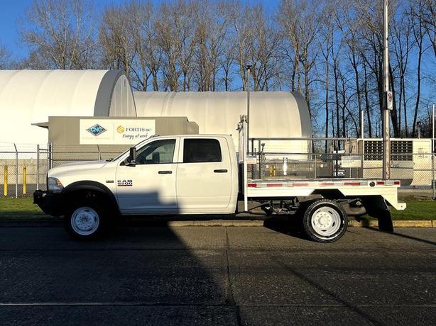 2014 RAM 5500 Crew Cab 9 Foot Flat Deck Dually 4WD image 6