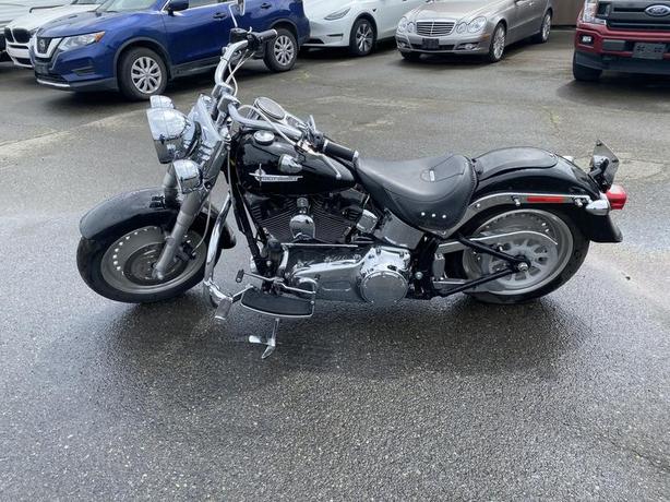 2008 Harley-Davidson FLSTFI Softail Motorcycle image 2