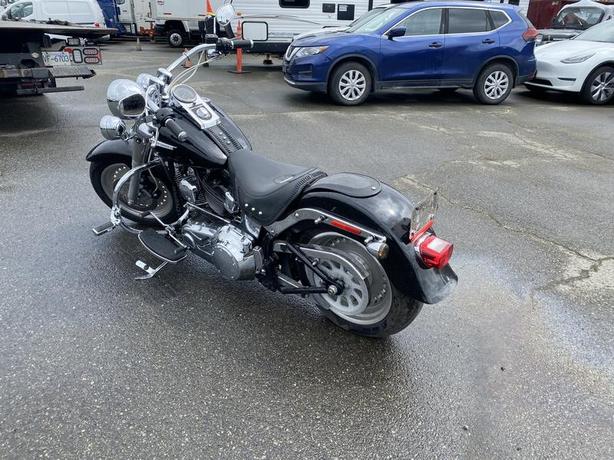 2008 Harley-Davidson FLSTFI Softail Motorcycle image 3