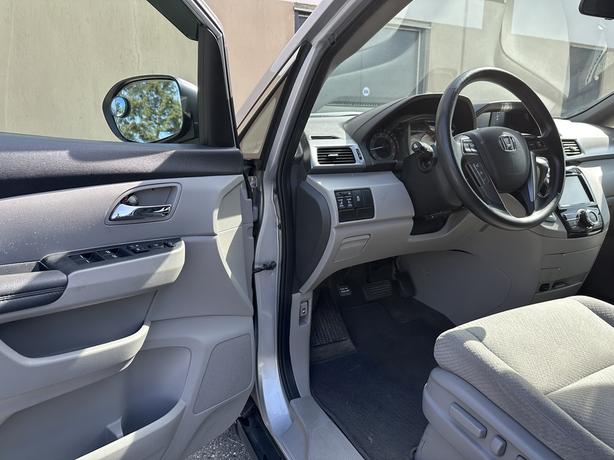 2015 Honda Odyssey image 7