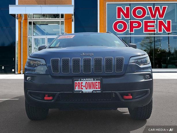2019 Jeep Cherokee Trailhawk 4x4 | Bluetooth Connect | No Reported Accidents! image 2