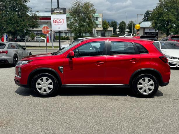 2024 Mitsubishi RVR ES - Heated Seats, Apple Carplay/Android Auto image 8