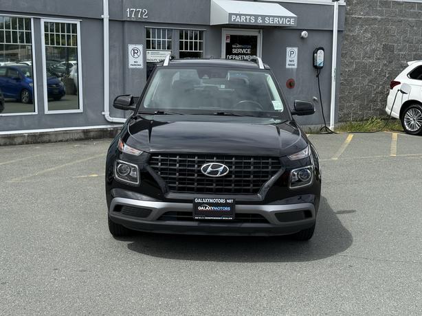 2021 Hyundai Venue Preferred FWD - Air Conditioning & Heated Seats image 3