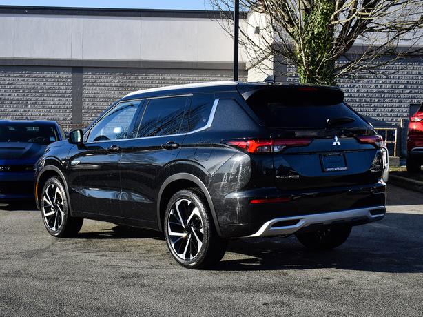 2025 Mitsubishi Outlander PHEV GT Premium - $10,000 Discount, Manager Demo! image 3
