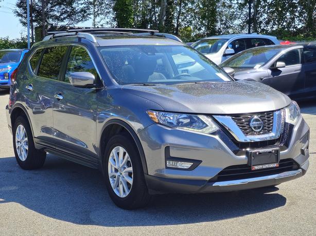 2019 Nissan Rogue SV - No Accidents, One Owner, Panoramic Sunroof image 4