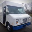 2011 Ford E-450 Utilimaster 18 Foot Cargo step Van With Rear Shelving thumbnail image 4
