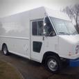 2011 Ford E-450 Utilimaster 18 Foot Cargo step Van With Rear Shelving thumbnail image 5