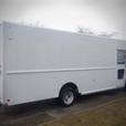 2011 Ford E-450 Utilimaster 18 Foot Cargo step Van With Rear Shelving thumbnail image 7