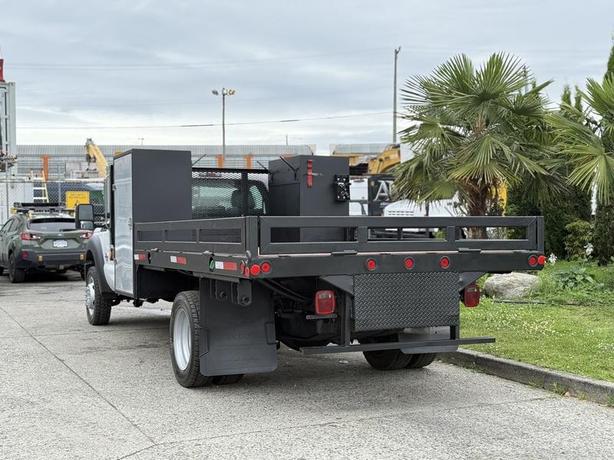 2016 Ford F-550 14 Foot Flat Deck 2WD Diesel image 8