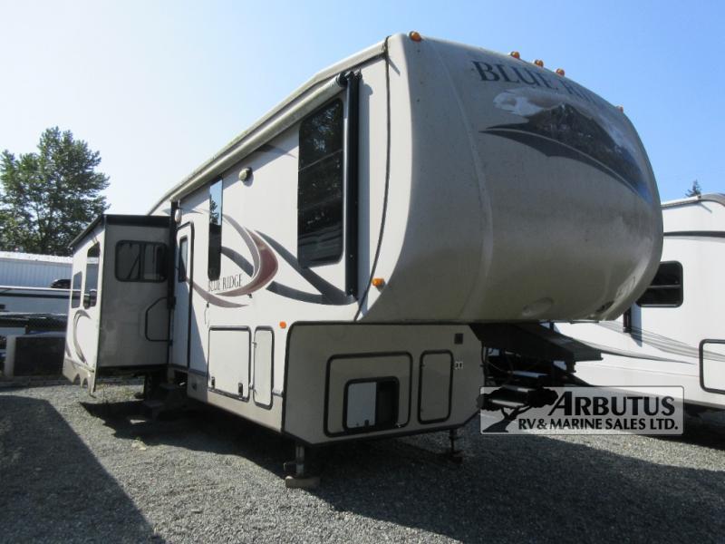 Used 2012 Forest River RV Blue Ridge 3025RL display photo