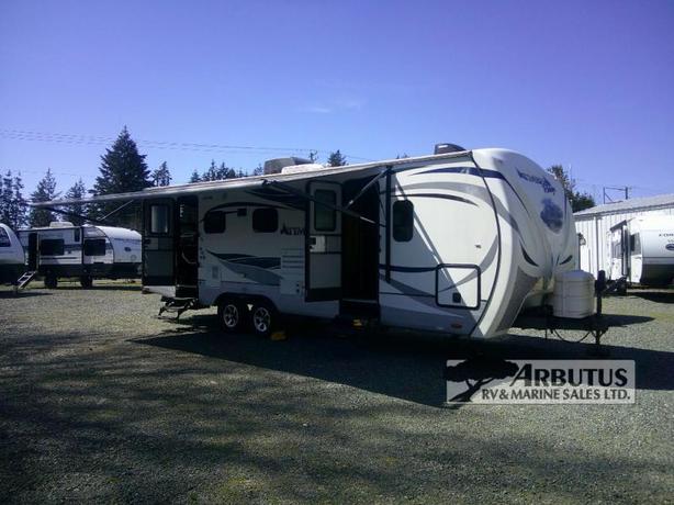 Used 2014 Outdoors RV Timber Ridge 250RDS image 1