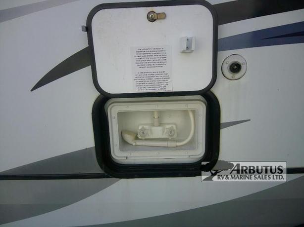 Used 2014 Outdoors RV Timber Ridge 250RDS image 7
