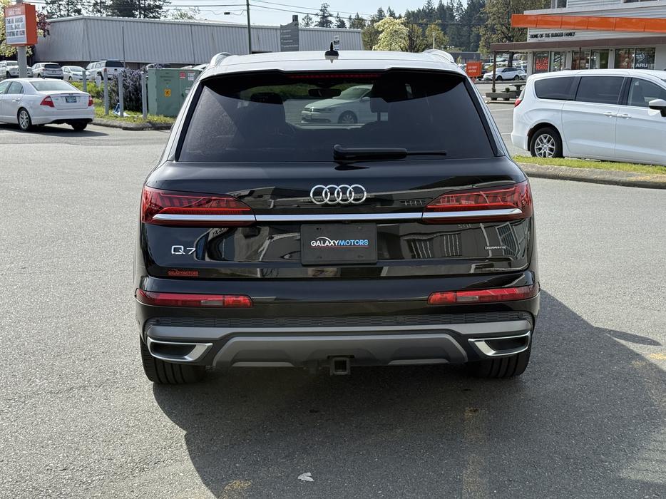 2020 Audi Q7 Progressiv -  3rd Row Seats & Power Moonroof display photo