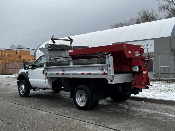 2008 Ford F-450 SD Dump Box with Sander image 6
