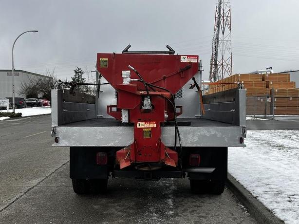 2008 Ford F-450 SD Dump Box with Sander image 8