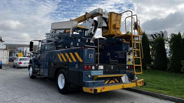 2009 International 4300 Service Truck With Bucket Hydraulic Brake Diesel image 7
