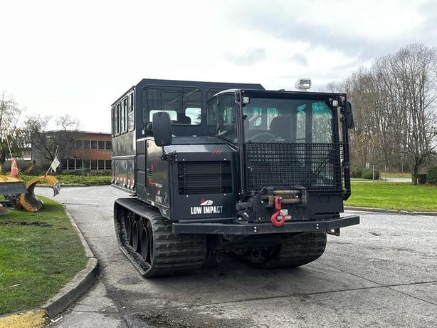 2023 Prinoth Panther T6 12 Passenger Crew Cab Carrier 4WD Diesel image 2